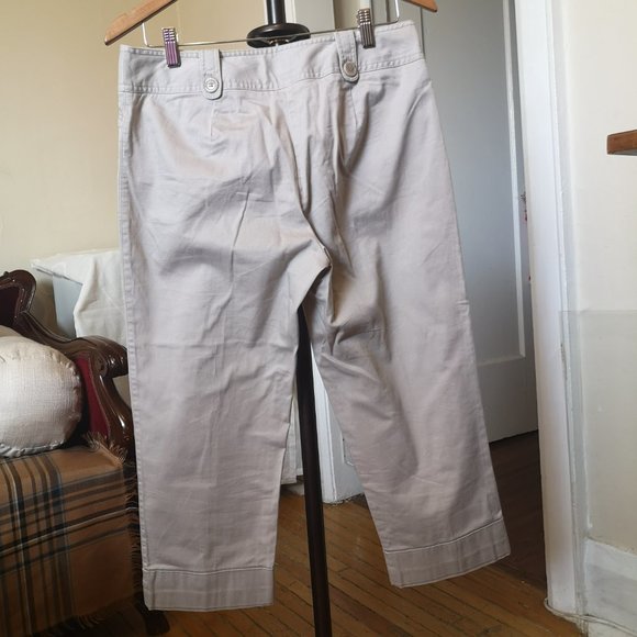 3/$20 Attyre New York crop pant - Picture 9 of 13
